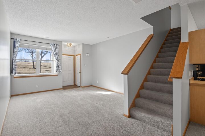 Property Photo:  794 Cobblestone Way  MN 55379 