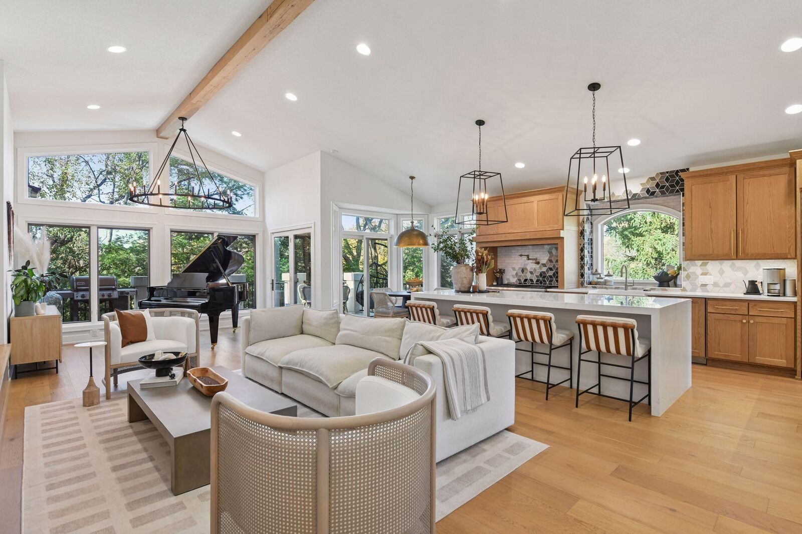 Property Photo:  2600 Cedar Green  MN 55305 