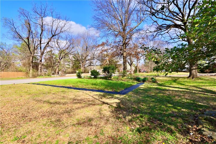 Property Photo:  2342 N Winwood Drive  AR 72703 