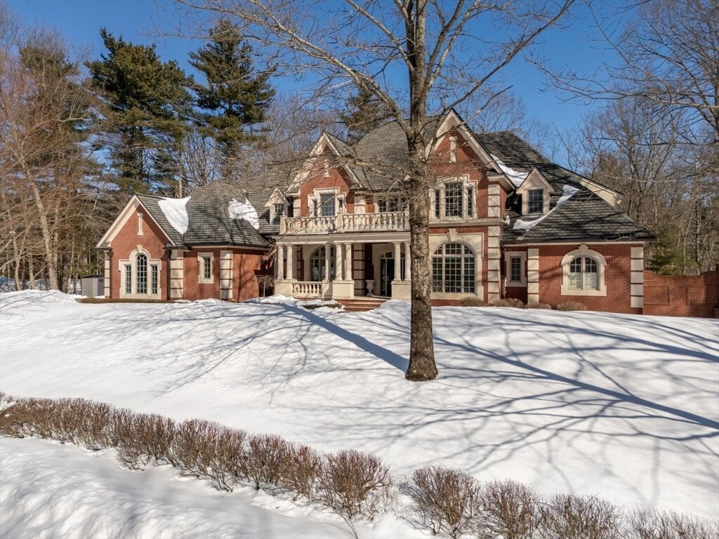 Property Photo:  20 Flint Rd  MA 01742 