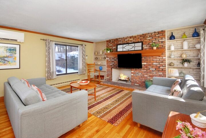 Property Photo:  51 Staffordshire Ln 51  MA 01742 