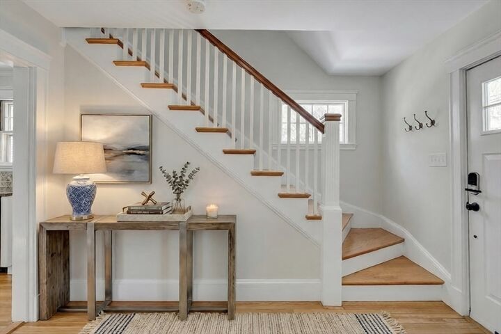 Property Photo:  10 Dexter Rd  MA 02420 