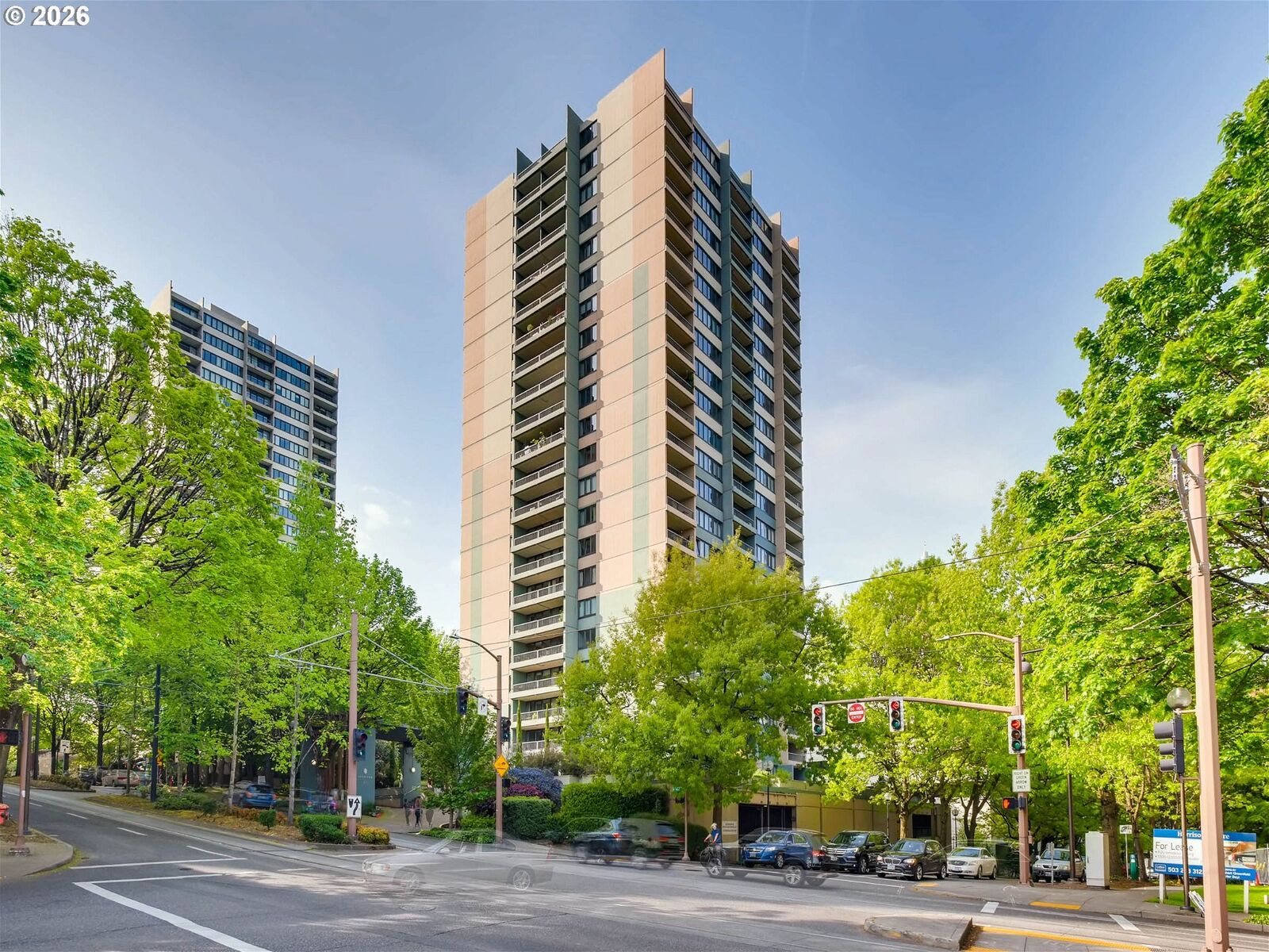 Property Photo:  111 SW Harrison St 4G  OR 97201 