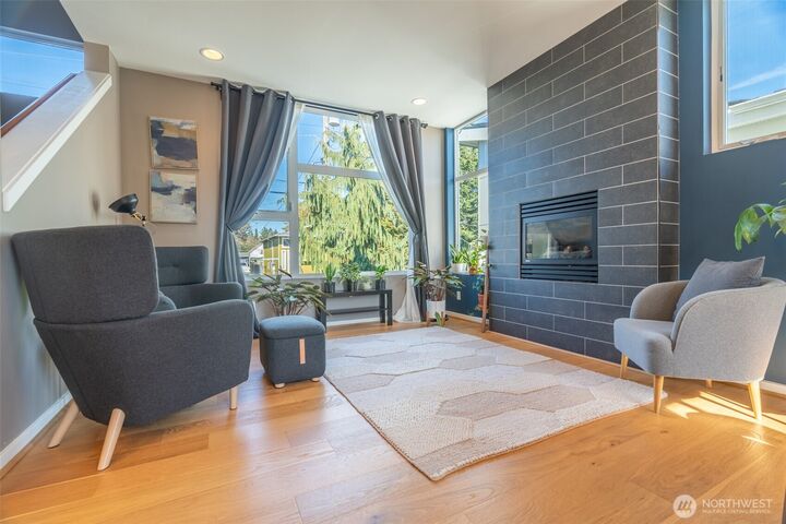 Property Photo:  4825 S Othello Street  WA 98118 