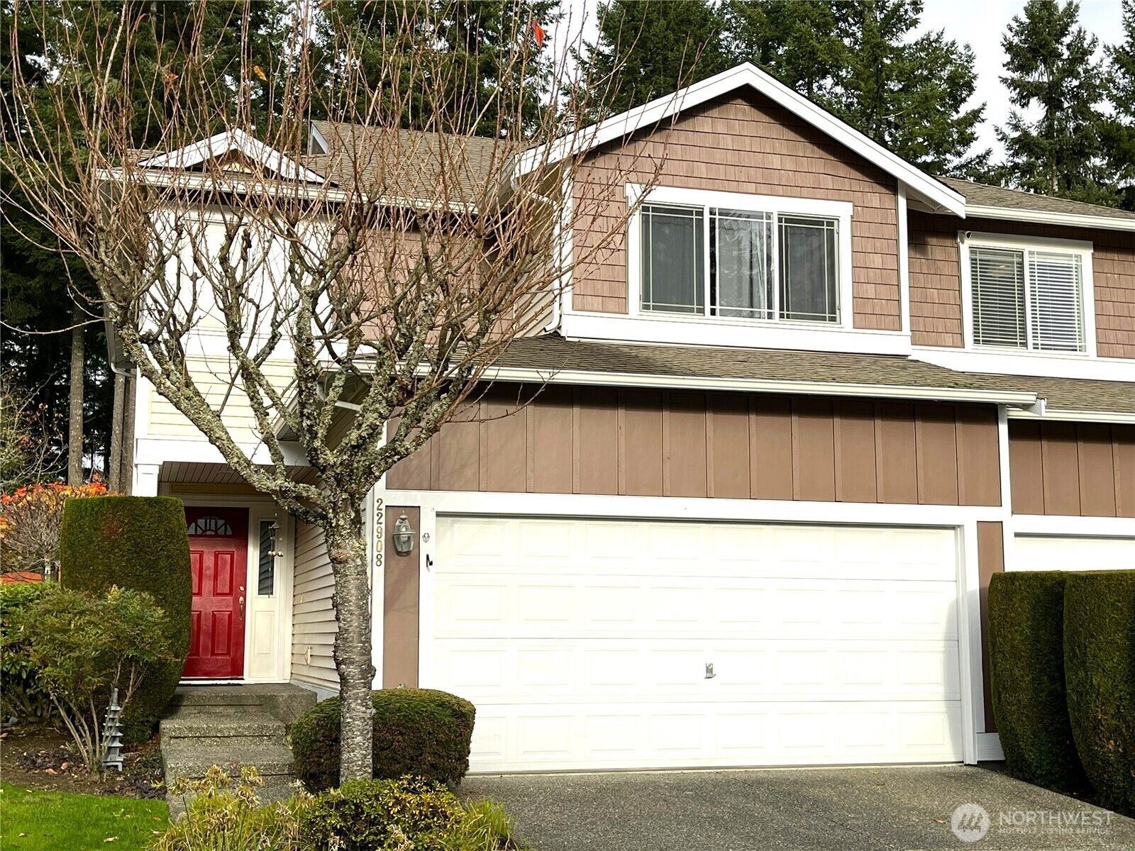 Property Photo:  22908 SE 240th Place  WA 98038 