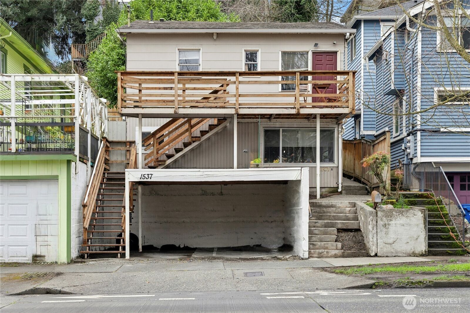 Property Photo:  1537  15th Avenue S  WA 98144 