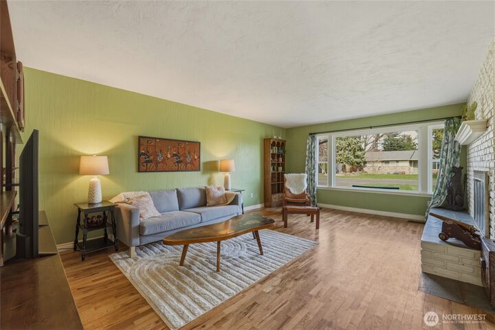 Property Photo:  1836  Pike Place  WA 99362 