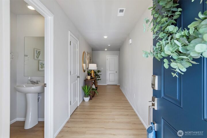 Property Photo:  1047  17th Avenue  WA 98294 