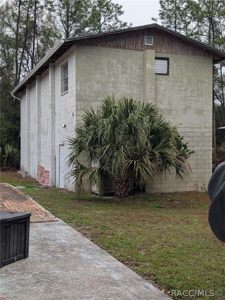 Property Photo:  6785 W 7 Rivers Drive  FL 34429 