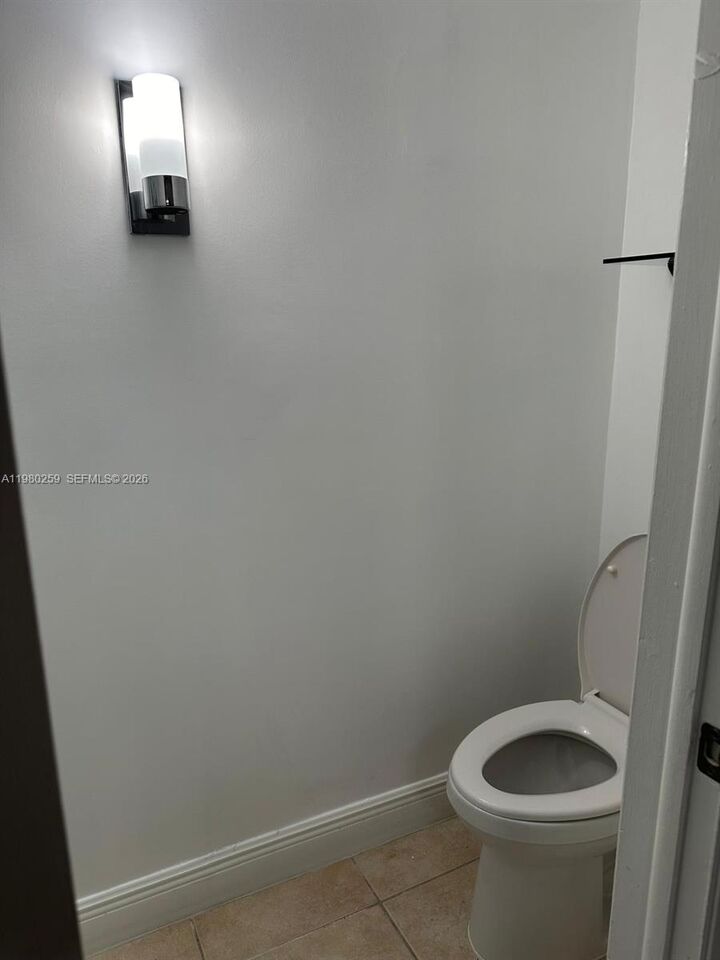 Property Photo:  8500 SW 109th Ave 6-202  FL 33173 