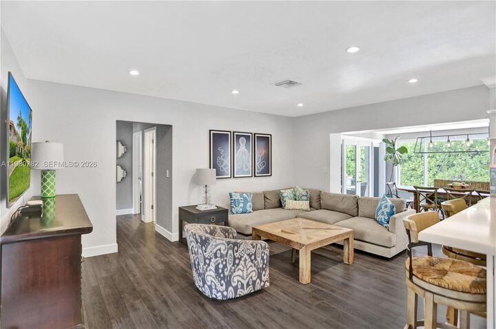 Property Photo:  462 Glenridge Rd 0  FL 33149 