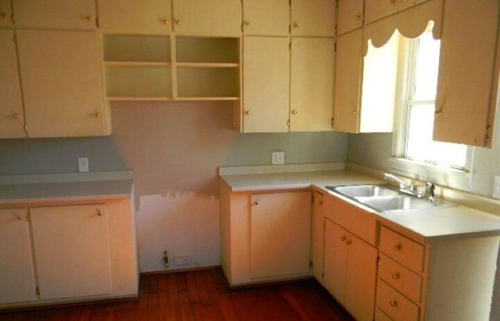 Property Photo:  708 Kaw Street  OK 73077 