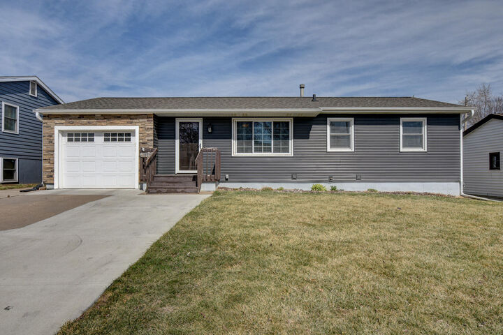 Property Photo:  17 Windsor  Avenue  IA 51503 