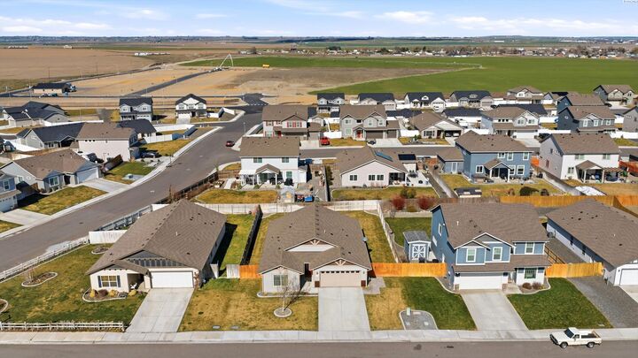 Property Photo:  4919 Antioch Dr  WA 99301 