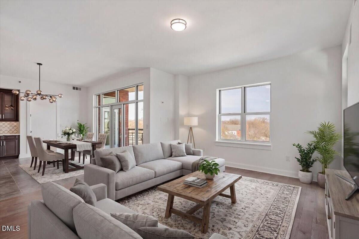 Property Photo: 618 N Boylan Avenue 924 NC 27603