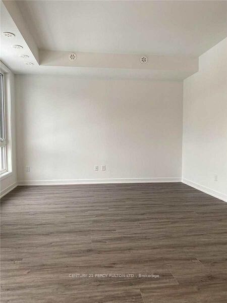 Property Photo: 10 Marquette Avenue 7 ON M6A 0E1