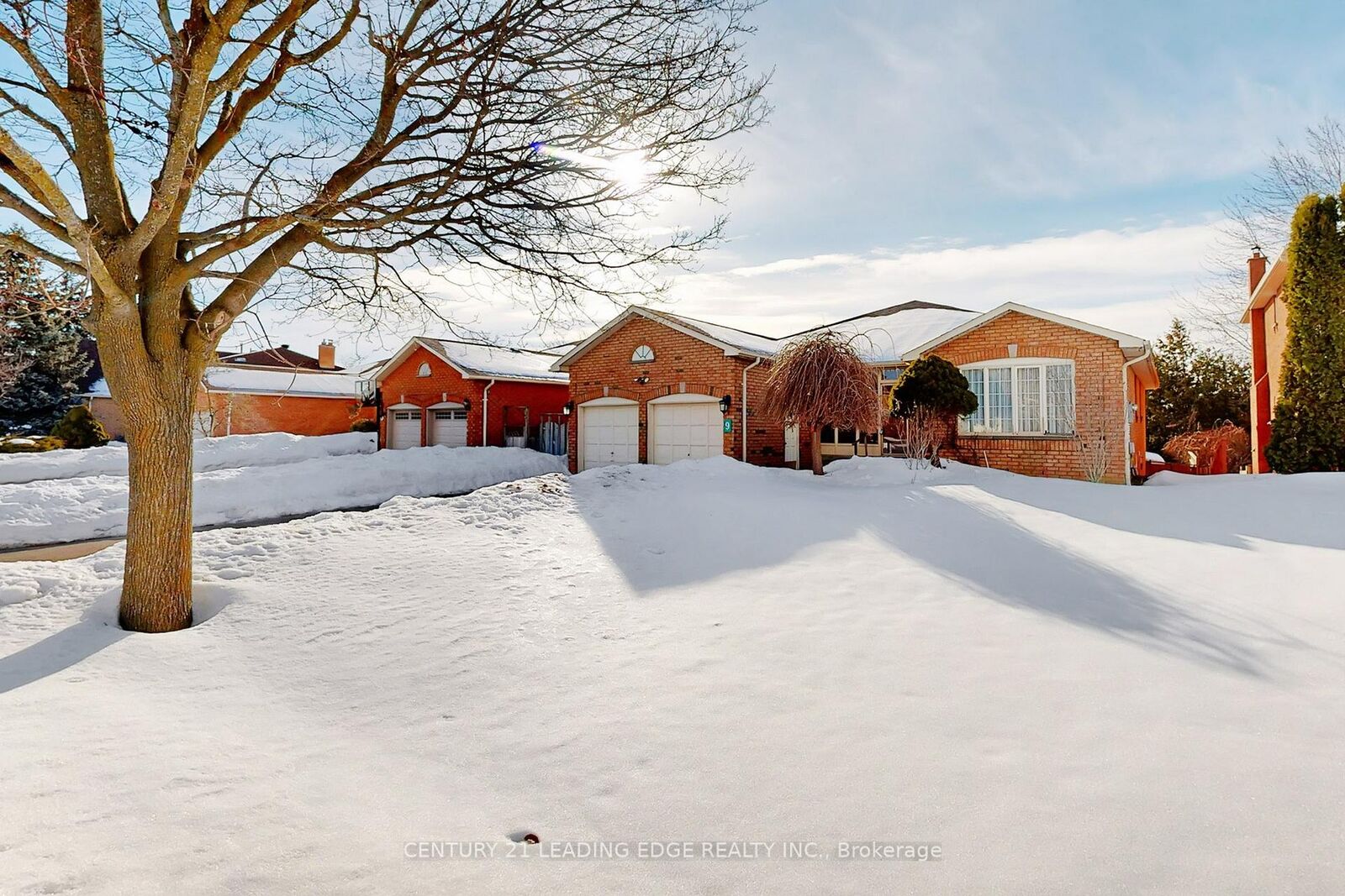 Photo de la propriété:  9 Coates Crescent  ON L4E 2M3 