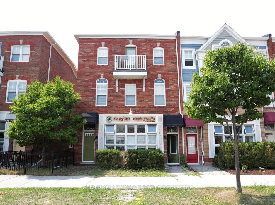 Property Photo:  2725 Bur Oak Avenue Upper#1  ON L6B 1K7 