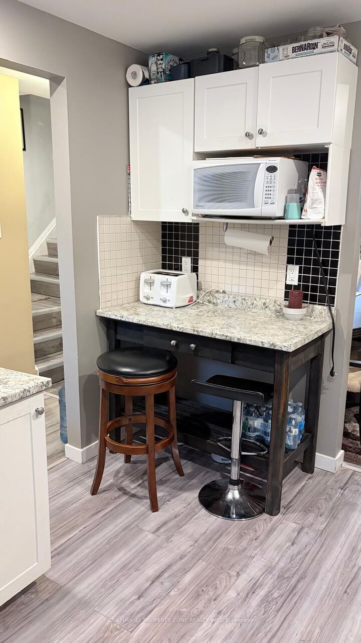 Property Photo:  498 Grey Street  ON N3S 7L4 