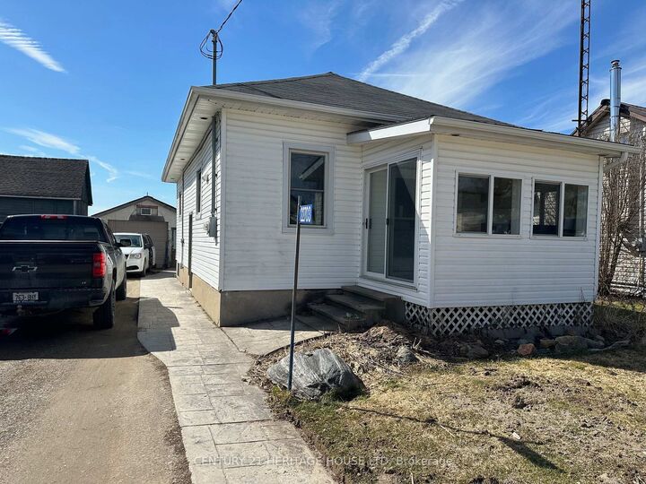 Property Photo: 22703 Thames Road ON N0L 1A0