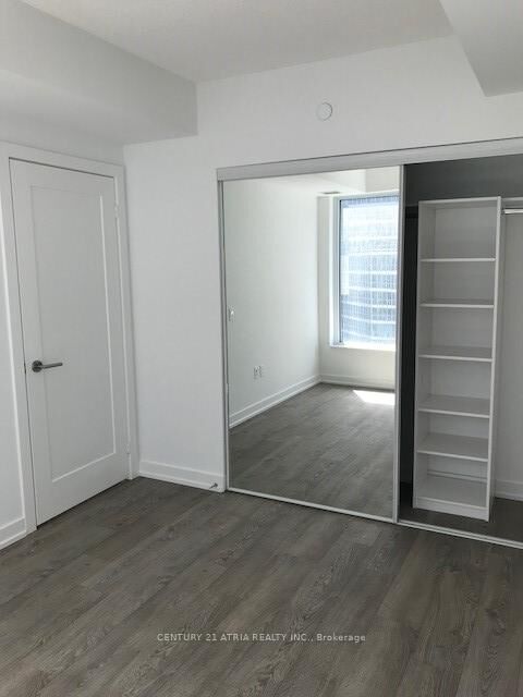 Photo de la propriété:  10 York Street 1409  ON M5J 0E1 