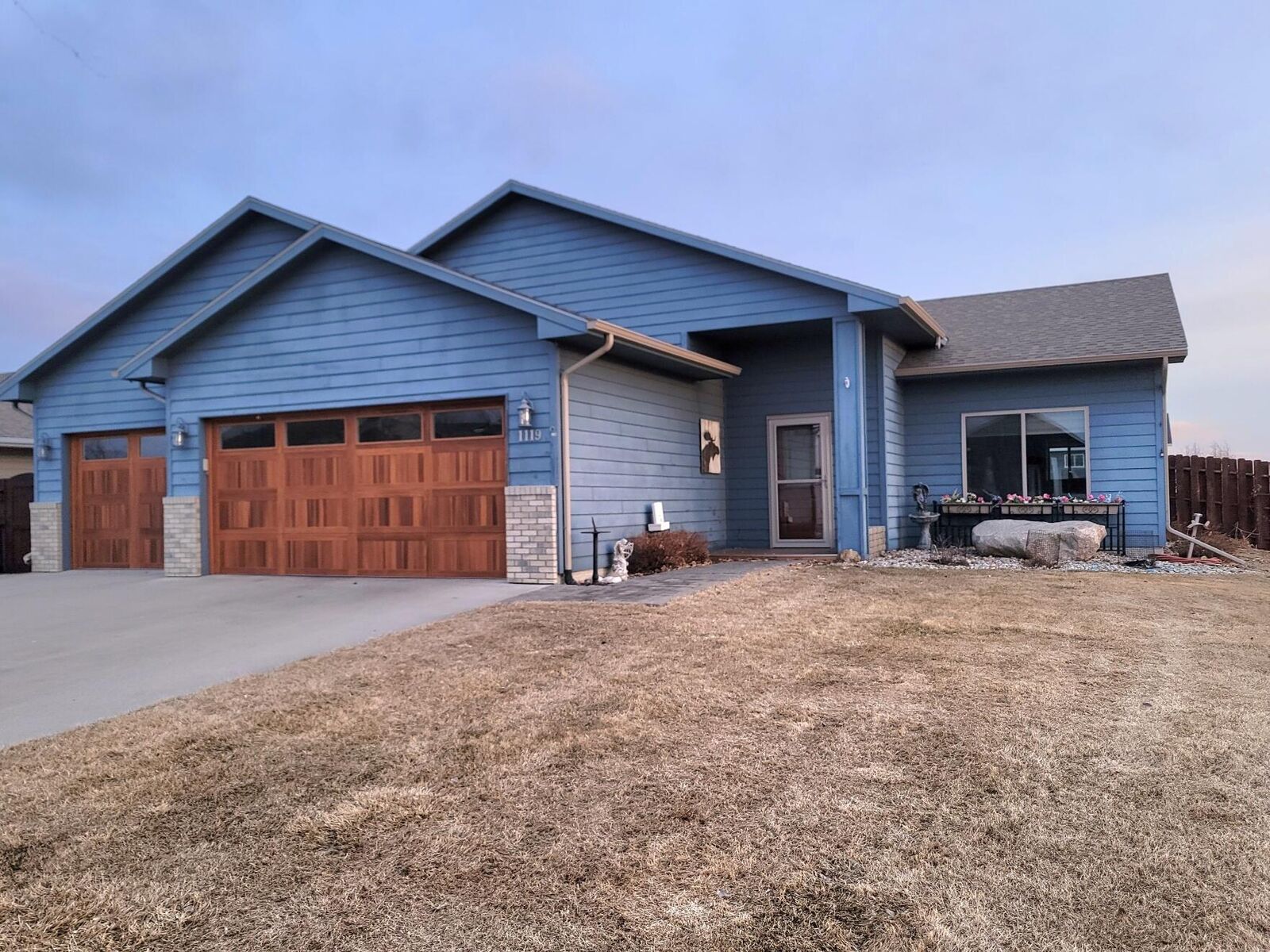 Property Photo:  1119 NE 28th Ave  SD 57401 