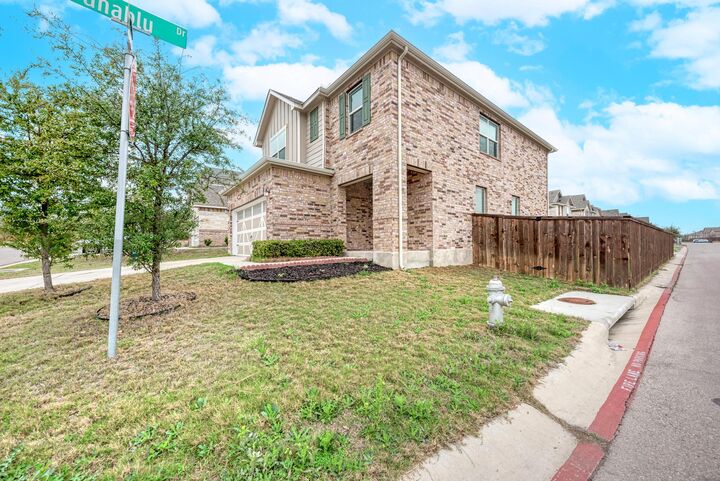 Property Photo:  521 Lady Swiss Lane  TX 78634 