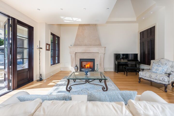 Property Photo: 1198 W 55th Avenue BC V6P 7A1