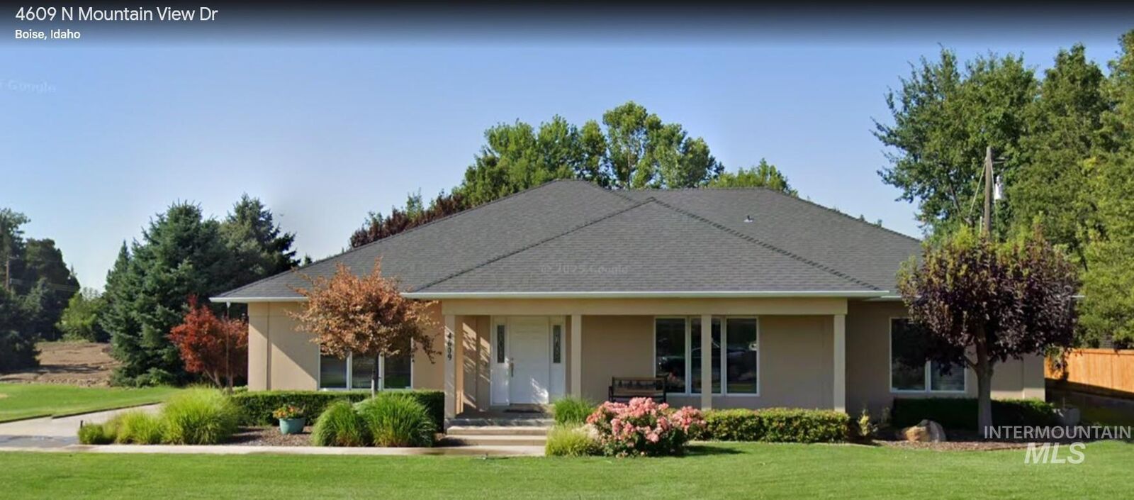 Property Photo:  4609 N Mountain View Drive  ID 83704 