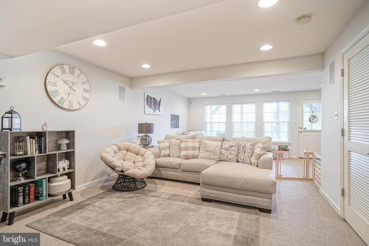 Property Photo:  208 Ironwood Drive  NJ 08096 