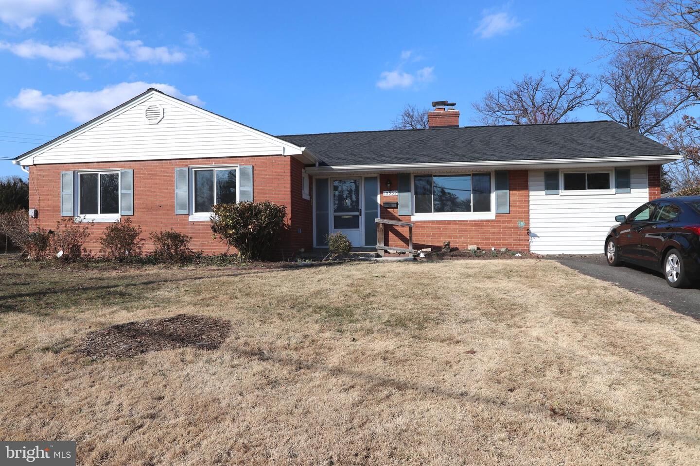 Property Photo:  10932 Fairchester Drive  VA 22030 