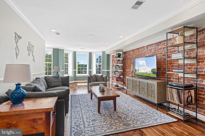 Property Photo:  30 T Street NE 2  DC 20002 