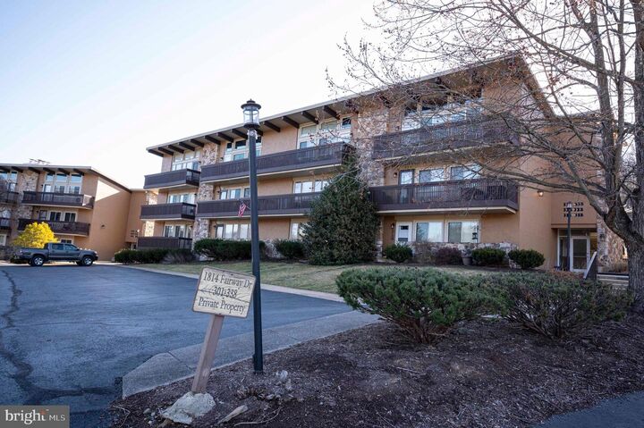 Property Photo:  1814 Fairway #327  VA 22810 