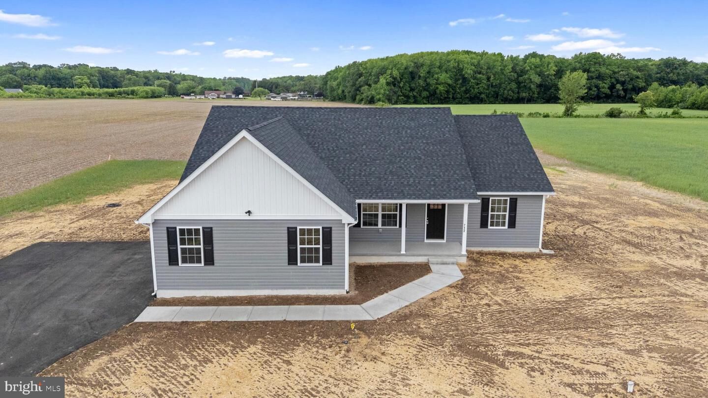 Property Photo:  602 N Winding Brooke Drive  DE 19973 