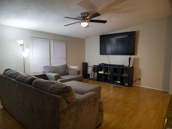 Property Photo:  111 Brooks Street  AR 72417 