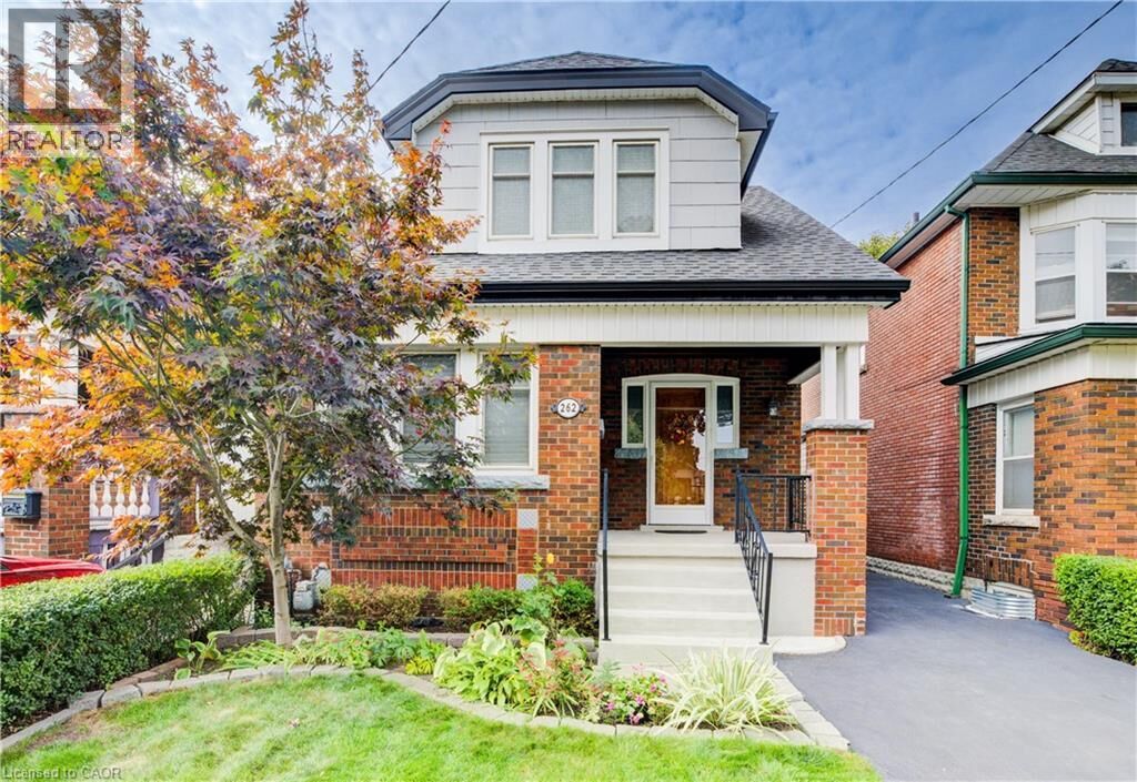 Property Photo:  262 Province Street South  ON L8K 2L7 