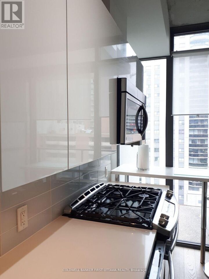 Property Photo:  224 Lyon Street North 1008  ON K1R 0C1 