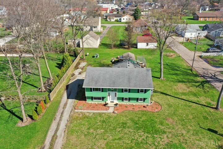 Property Photo: 3 Carnell Place OH 45040