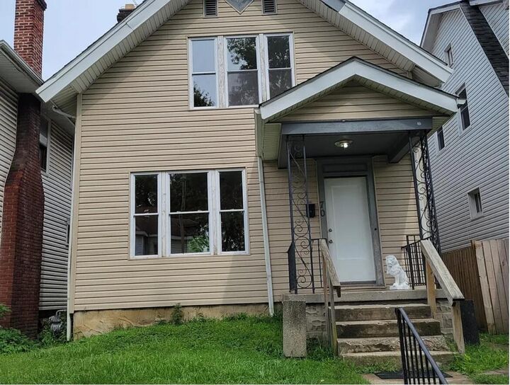 Property Photo:  70 N Warren Avenue  OH 43204 