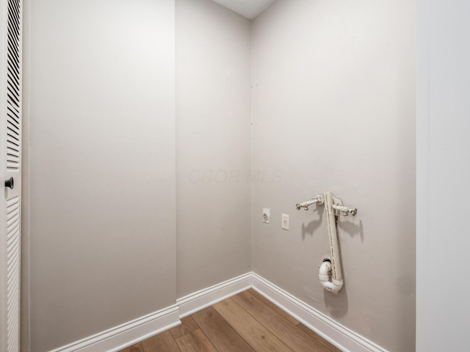 Property Photo:  7238 Saratoga Avenue  OH 43068 