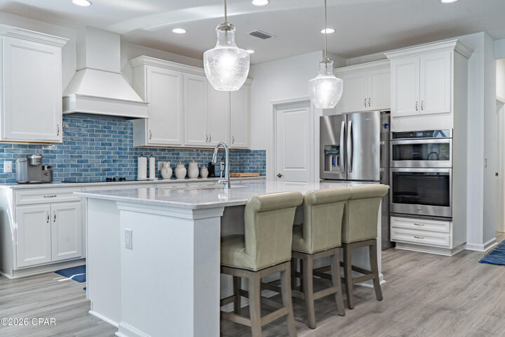 Property Photo:  8701 Lime Drive  FL 32413 