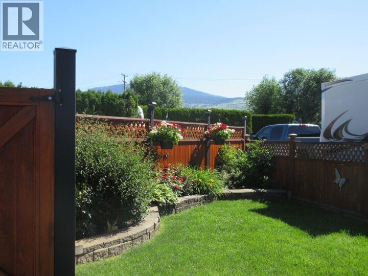 Property Photo:  415 Commonwealth Road 16  BC V4V 1P4 