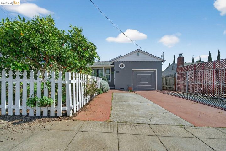 Property Photo: 3734 McClelland St CA 94619
