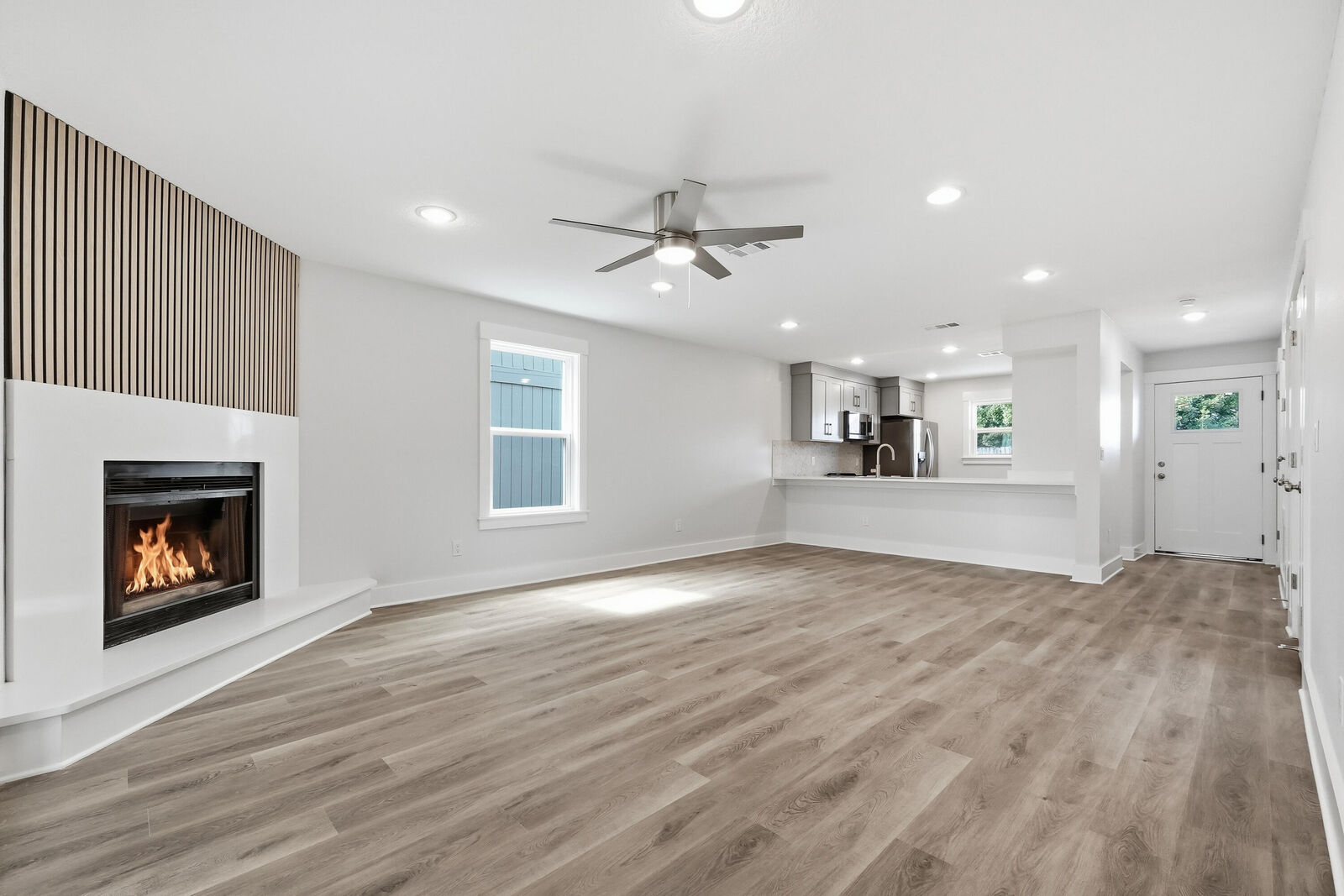 Property Photo: 11 Court Drive 11 FL 32541