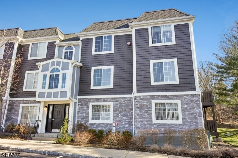 Property Photo:  71 Village Dr  NJ 07960 