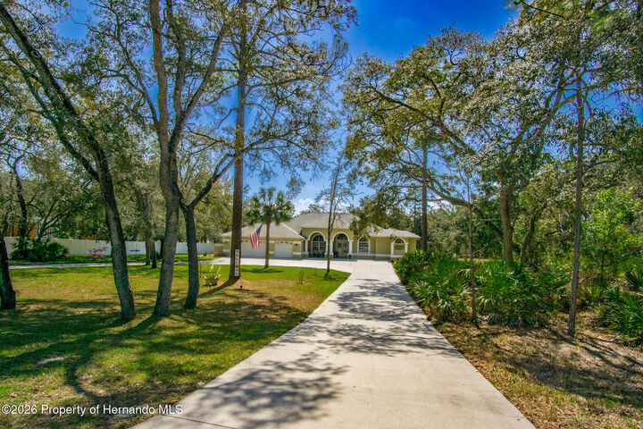 Property Photo:  11092 Mirage Avenue  FL 34613 
