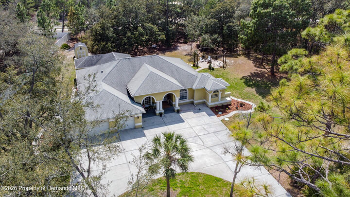 Property Photo: 11092 Mirage Avenue FL 34613