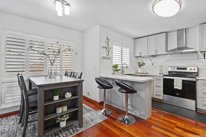 Property Photo: 94-1100 Pulelo Street HI 96797