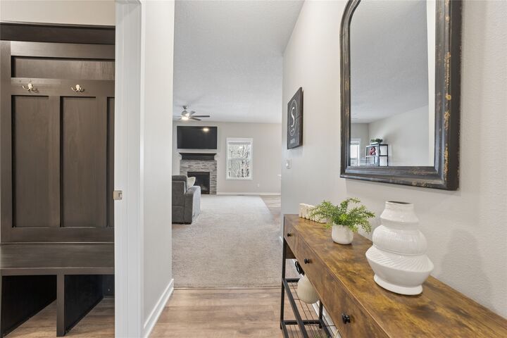 Property Photo:  300 NE Tanzanite Court  IA 50111 