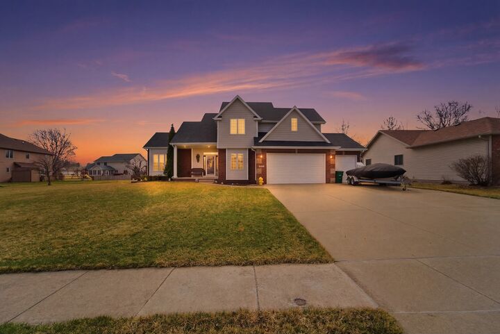 Property Photo:  7610 Goodman Drive  IA 50322 